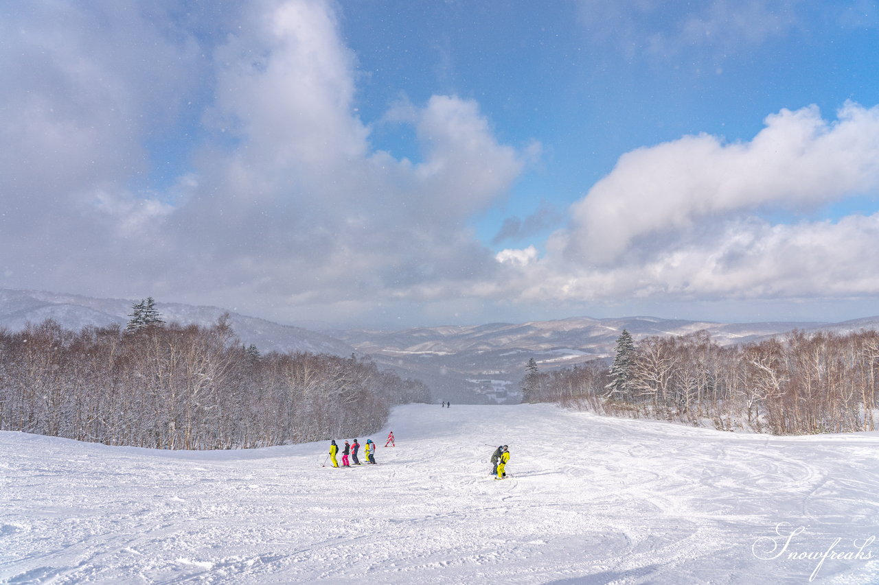 キロロリゾート｜北海道屈指の人気ゲレンデのオープン初日を、アルペンスキー元日本代表・平澤岳さんと一緒に大満喫♪